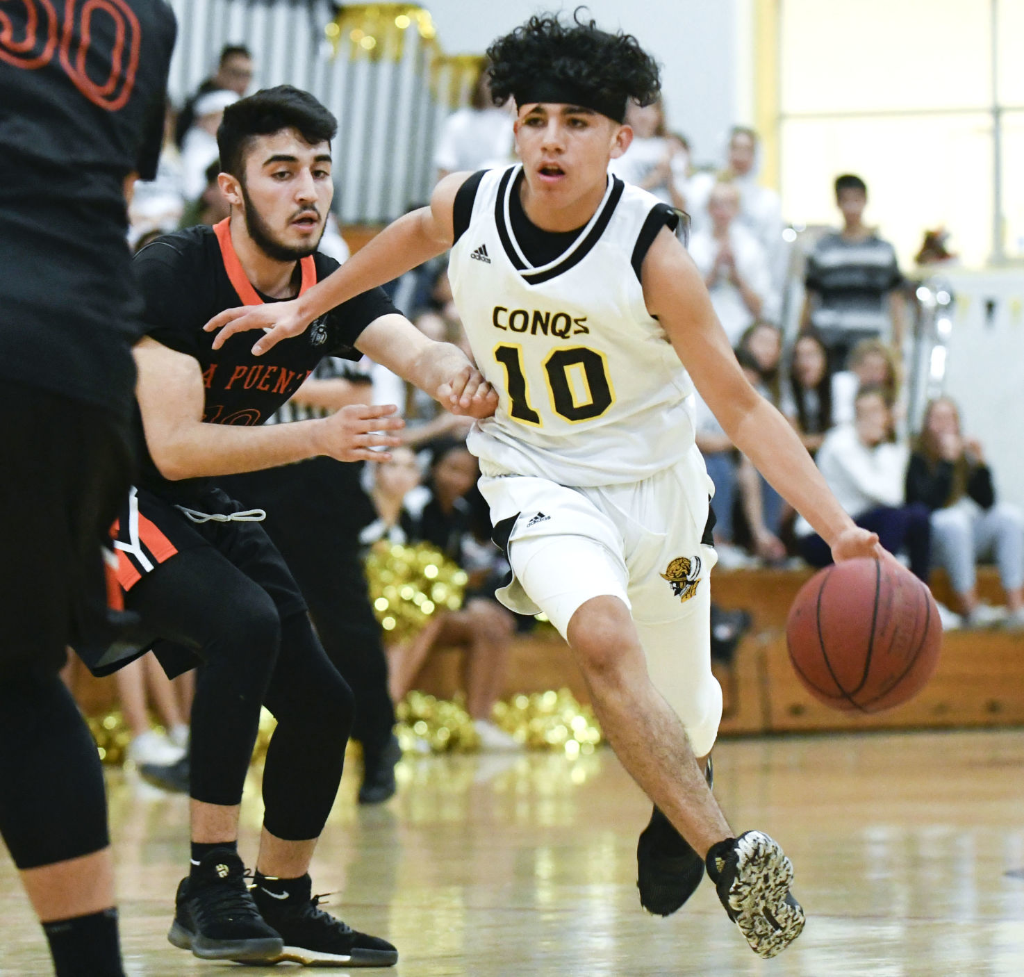 021220 La Puente Cabrillo basketball 03.jpg